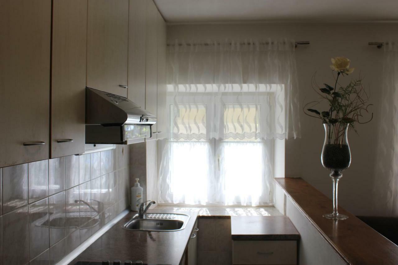 Apartman Tafra オミシュ エクステリア 写真
