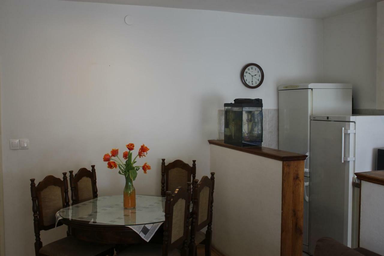Apartman Tafra オミシュ エクステリア 写真
