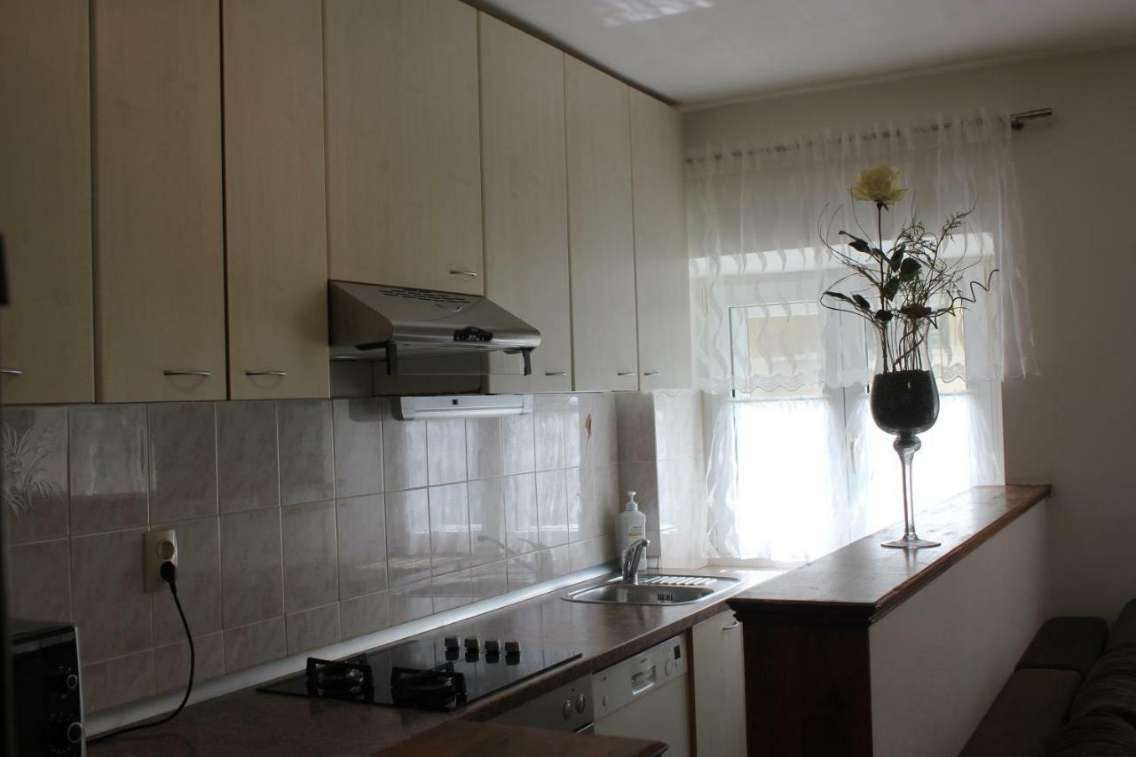 Apartman Tafra オミシュ エクステリア 写真